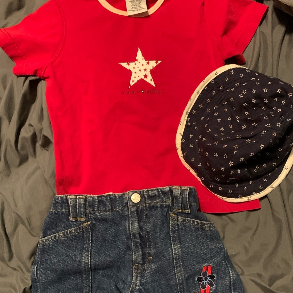 Tommy Hilfiger vintage y2k outfit set.Shirt,shorts,hat❤️